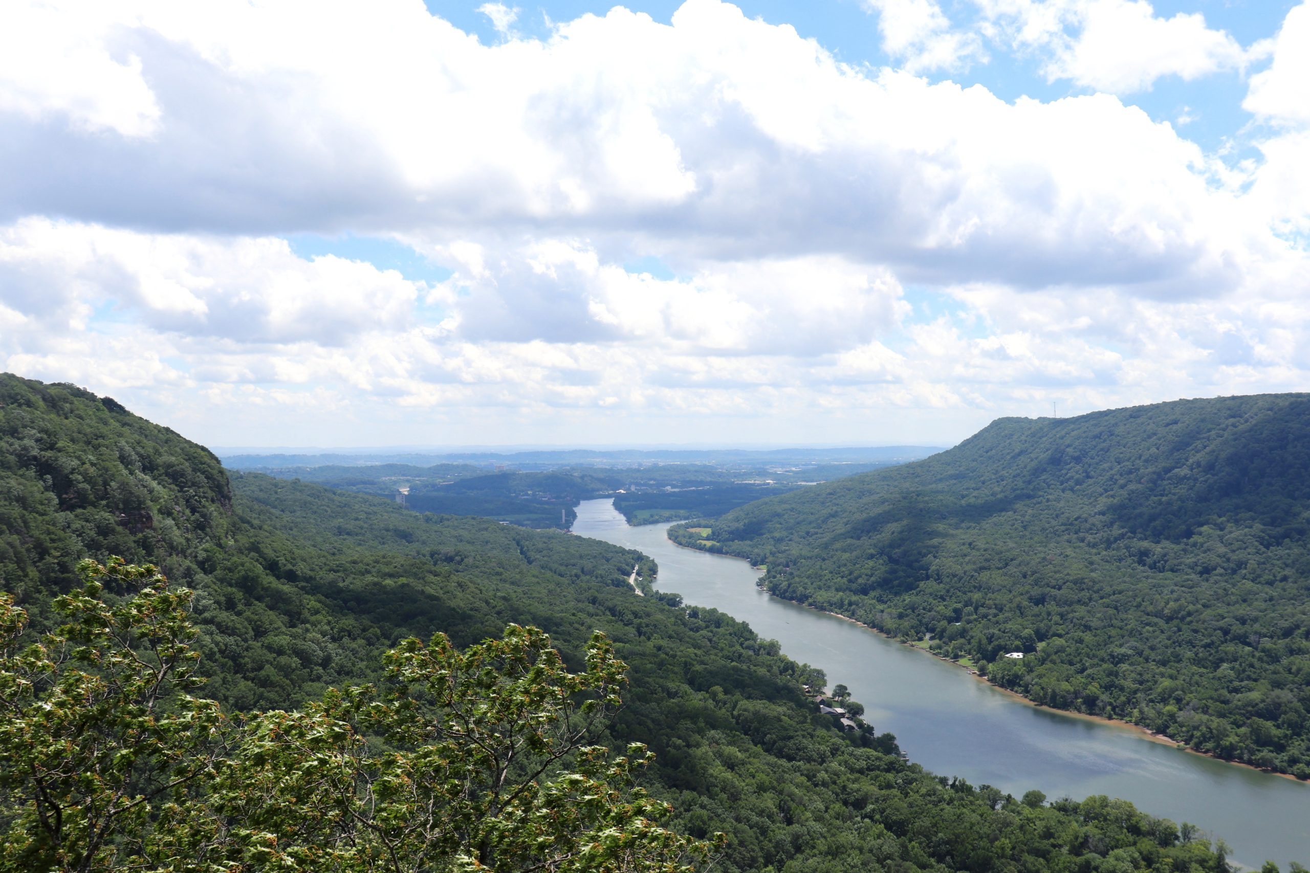 Hiking to Edward's Point - Exploring Chatt