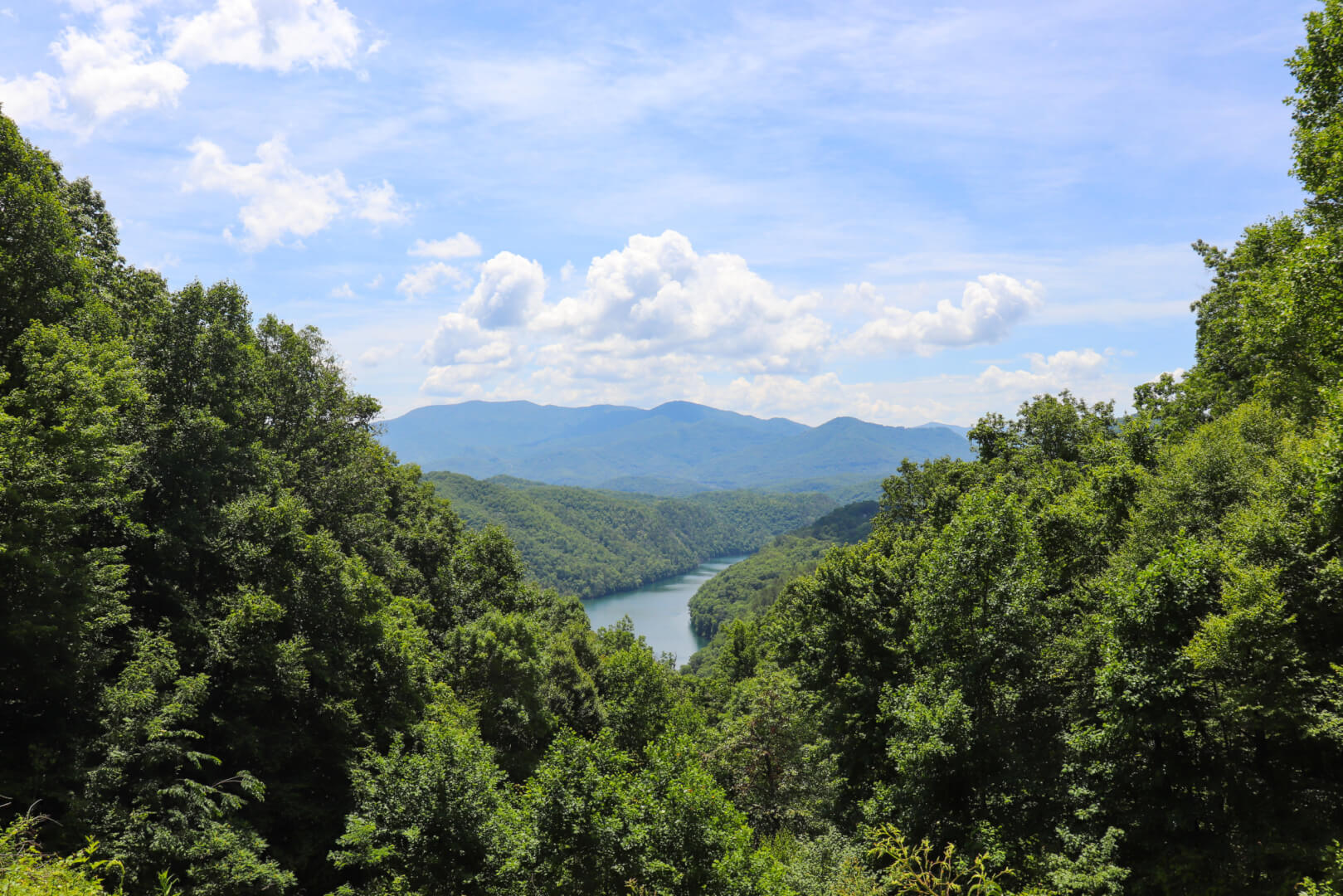 The Best Outdoor Day Trip Itinerary for Bryson City, NC