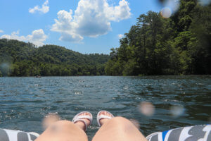 Read more about the article Try River Tubing on the Hiwassee River