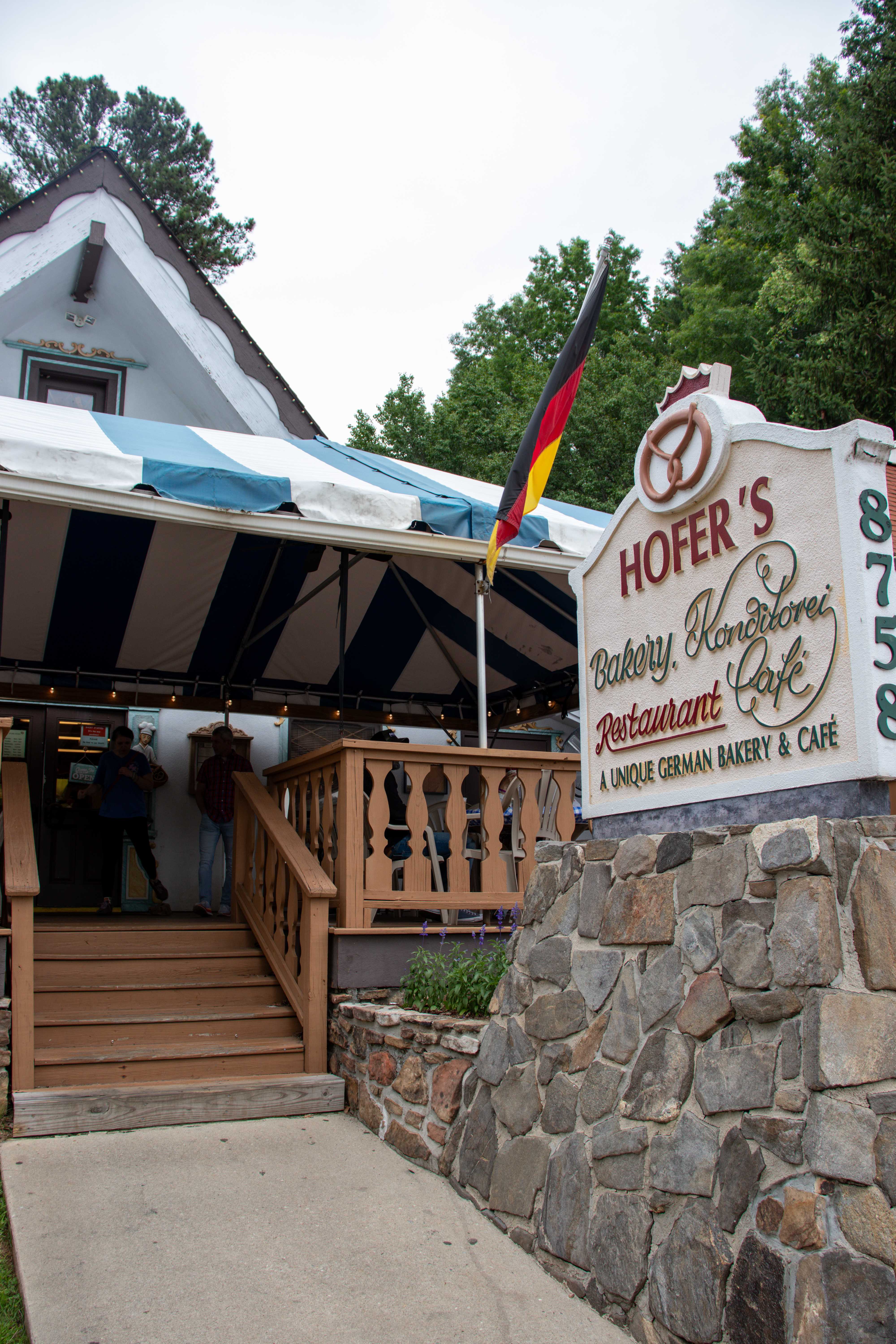 hofer's bakery and restaurant